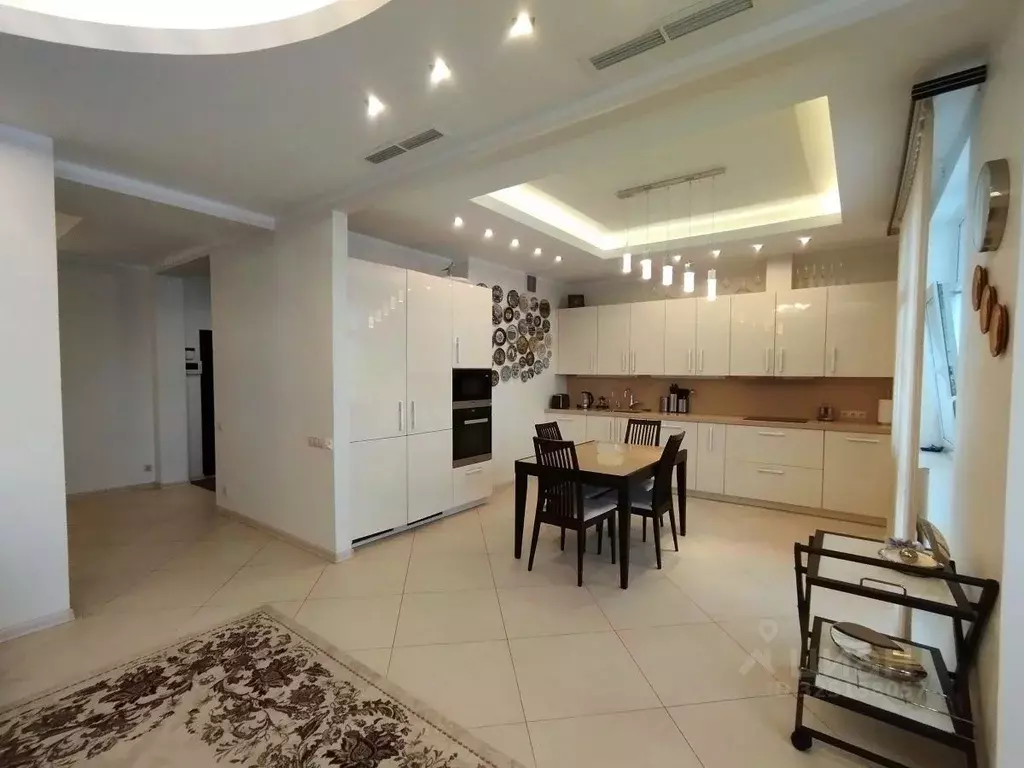 3-к кв. Москва д. Сосенки, ул. Ясеневая, 3 (145.0 м) - Фото 1