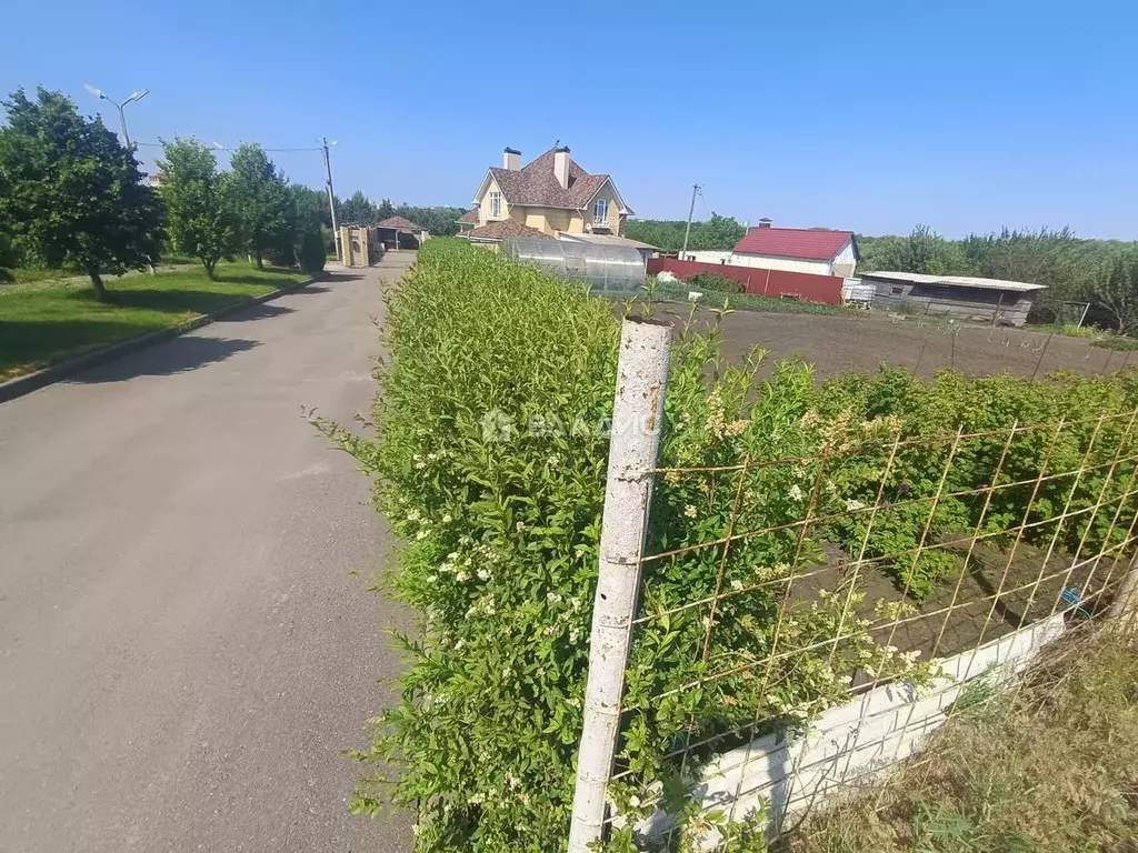 Участок в Воронежская область, Семилуки ул. Займище, 1А (6.0 сот.) - Фото 0