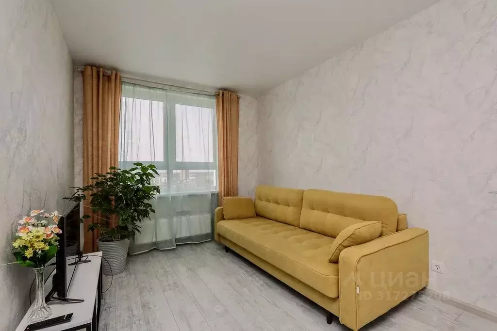 1-к кв. Удмуртия, Ижевск Удмуртская ул., 282А (35.0 м) - Фото 0
