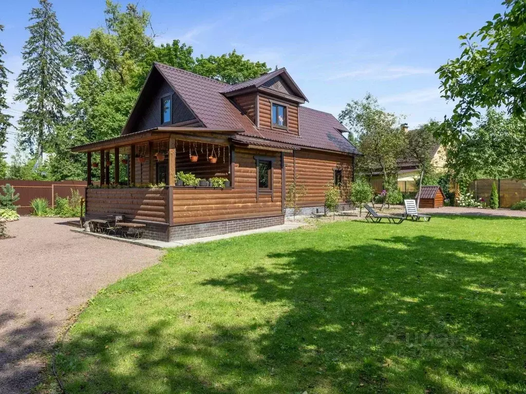 Дом в Ленинградская область, Гатчинский муниципальный округ, Сиверский ... - Фото 2