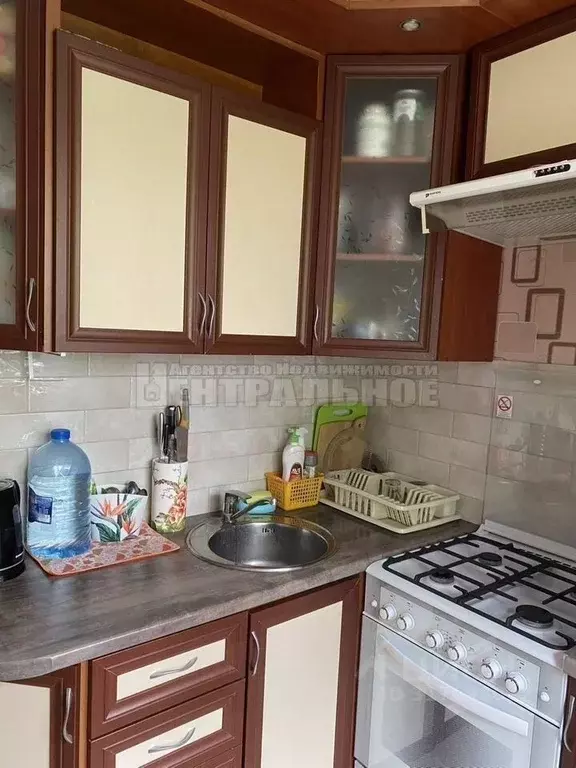 2-к кв. Смоленская область, Смоленск ул. Багратиона, 57А (47.8 м) - Фото 0