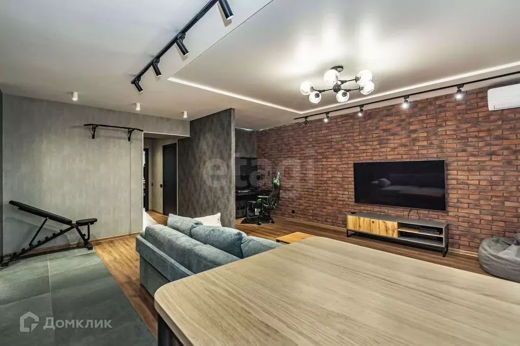 Продаётся 1-к квартира, 68.8 м - Фото 0