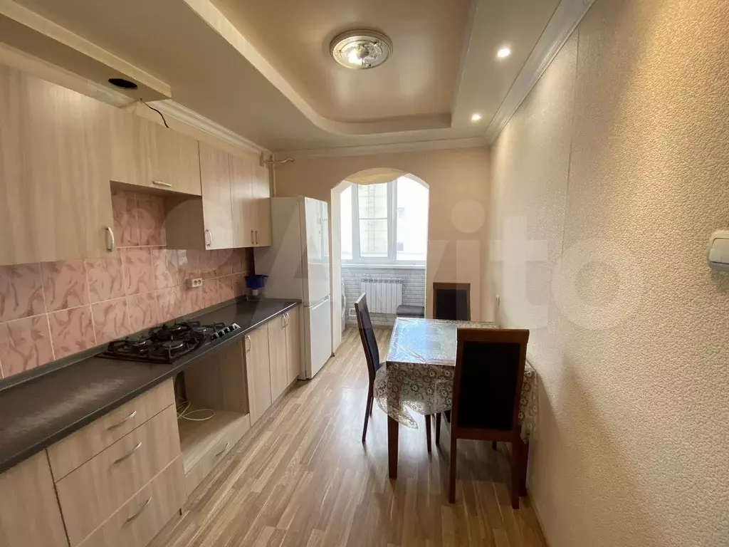 3-к. квартира, 65 м, 2/10 эт. - Фото 0