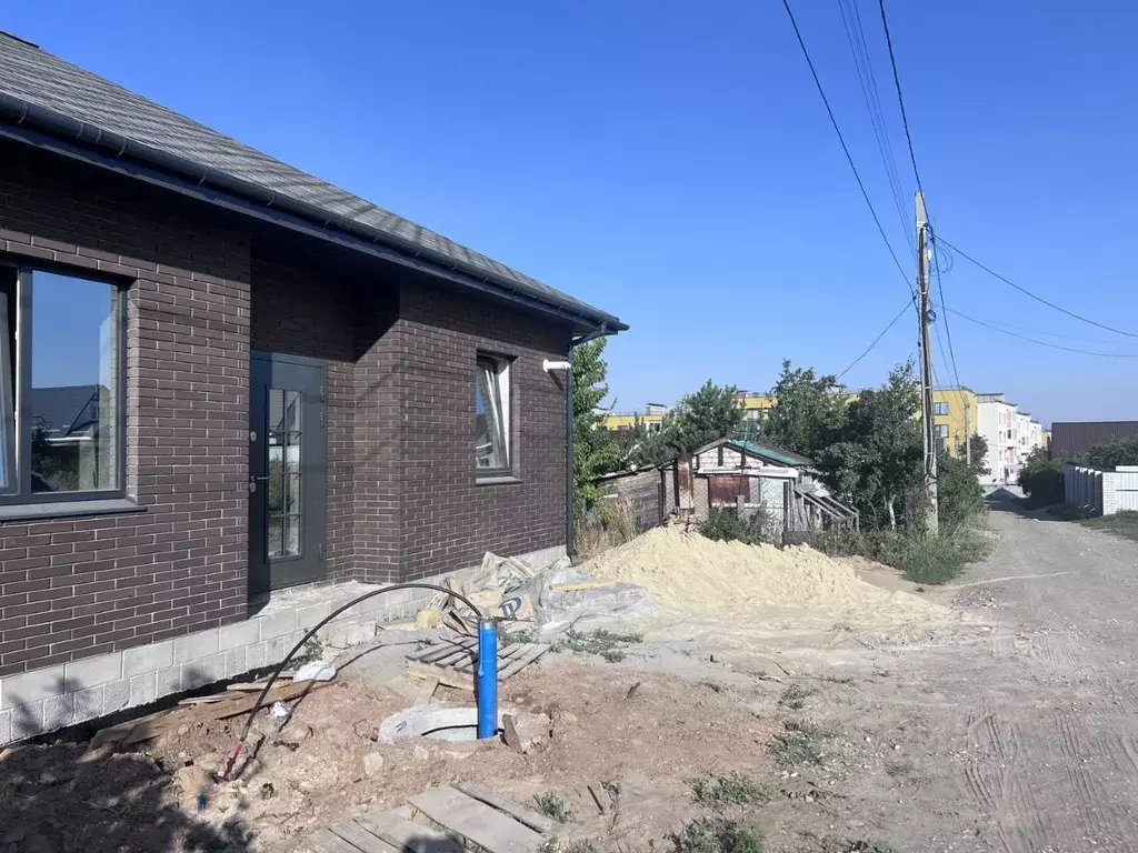 Дом в Волгоградская область, Волгоград ул. Солнечникова (80 м) - Фото 2