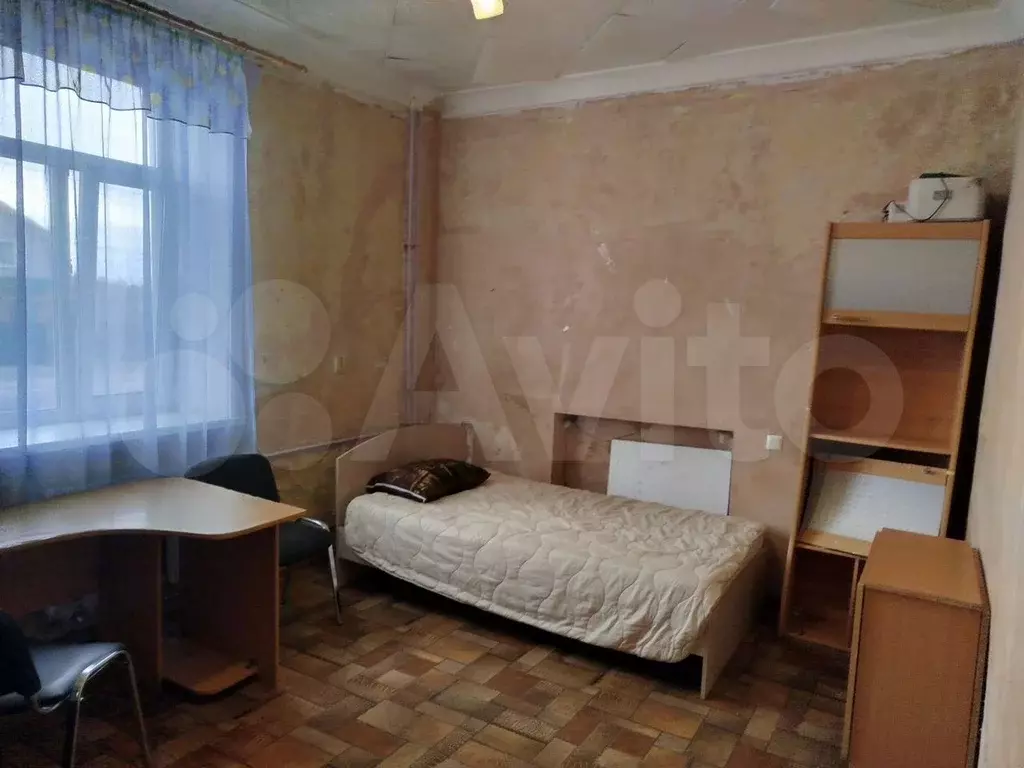 Комната 25 м в 3-к., 1/2 эт. - Фото 0