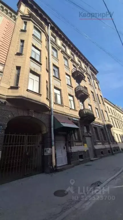 Комната Санкт-Петербург 8-я Васильевского острова линия, 41 (25.0 м) - Фото 1