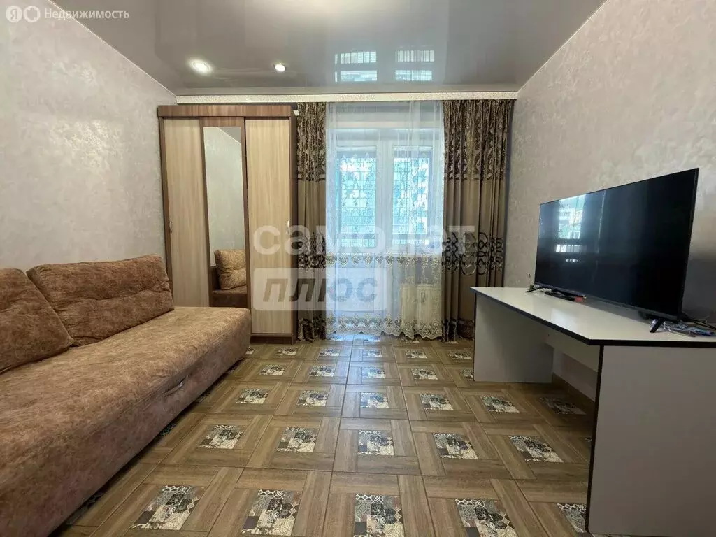 1-комнатная квартира: Иркутск, 4-я Железнодорожная улица, 6 (40 м) - Фото 1