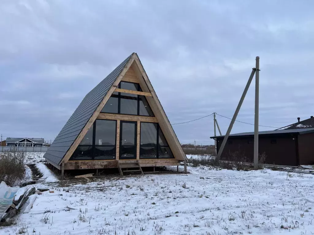 Дом в Омская область, Омский район, пос. Омский ул. Яблоневый сад, 77 ... - Фото 1