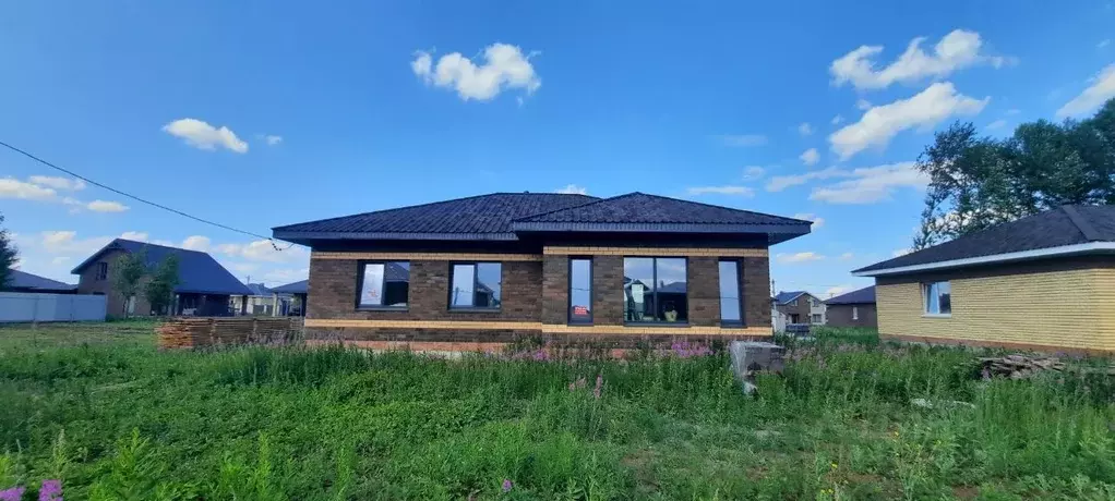 Коттедж в Башкортостан, Уфа городской округ, с. Нагаево  (100 м) - Фото 1