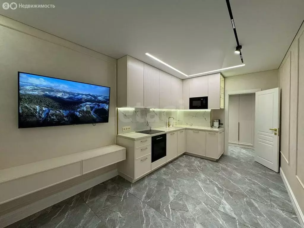 2-комнатная квартира: Ялта, Красноармейская улица, 36Бк1 (70 м) - Фото 2