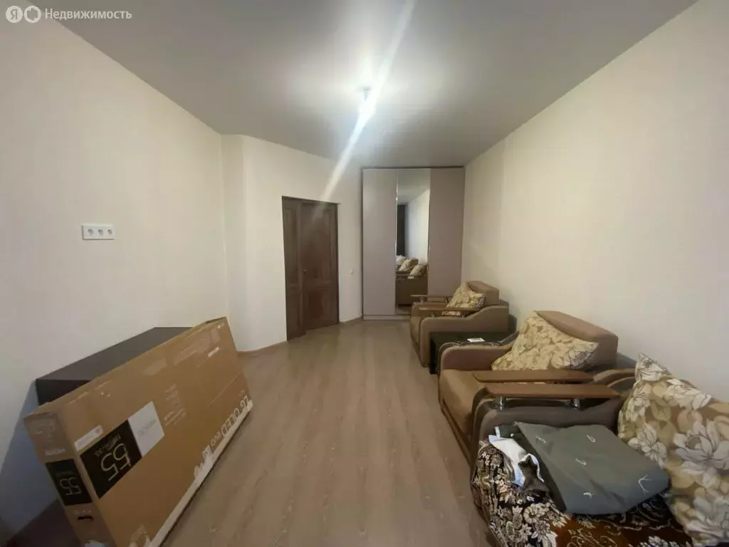 1-комнатная квартира: Владикавказ, улица Курсантов-Кировцев, 35 (42 м) - Фото 0