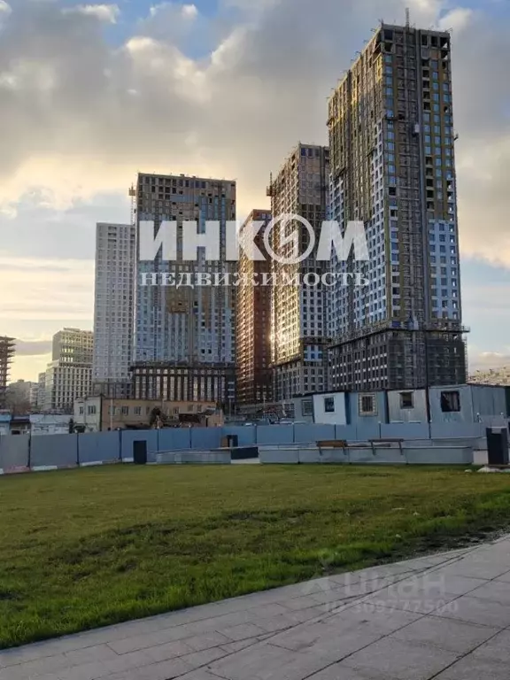 5-к кв. Москва ул. Архитектора Власова, 71к2 (138.7 м) - Фото 1