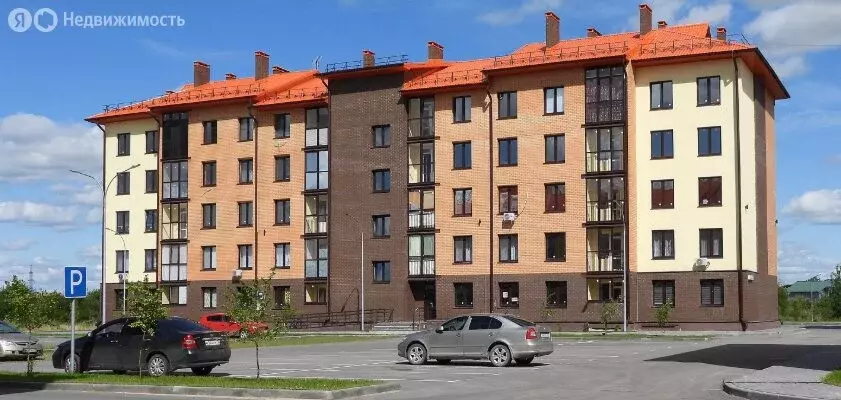 3-комнатная квартира: Тюмень, улица Тимофея Чаркова, 79 (59.9 м) - Фото 1