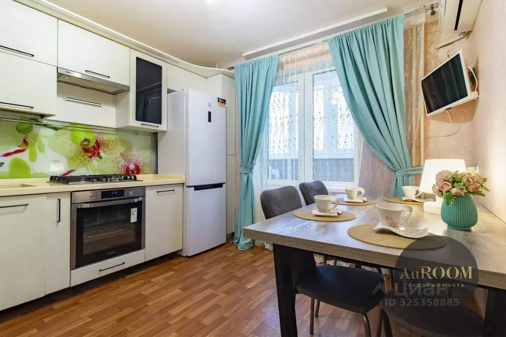 2-к кв. Волгоградская область, Волжский пл. Труда, 4Г (58.9 м) - Фото 1