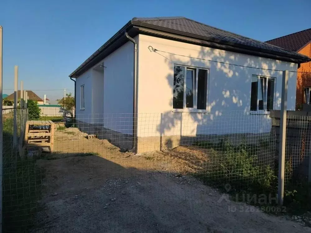 Дом в Краснодарский край, Крымск ул. Ленина (83 м) - Фото 1