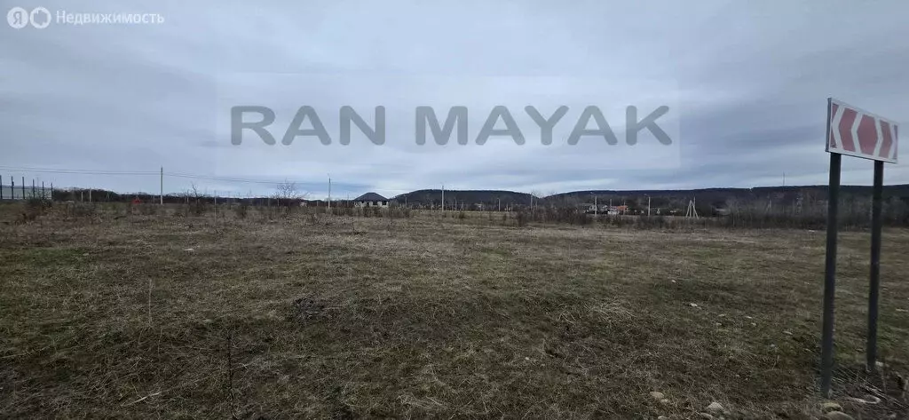 Участок в посёлок Табачный, 3-я Малиновая улица (8.1 м) - Фото 1