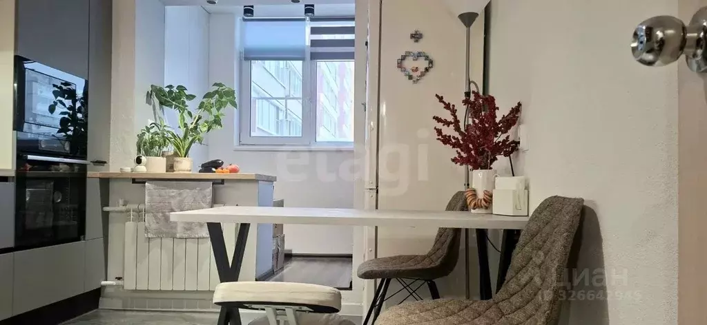 2-к кв. Вологодская область, Череповец Октябрьский просп., 57А (52.8 ... - Фото 1