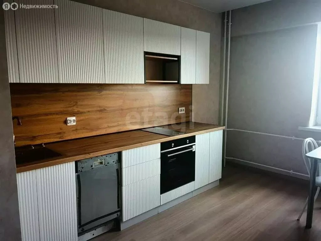 3-комнатная квартира: Иркутск, Братская улица, 7/9 (87.5 м) - Фото 1