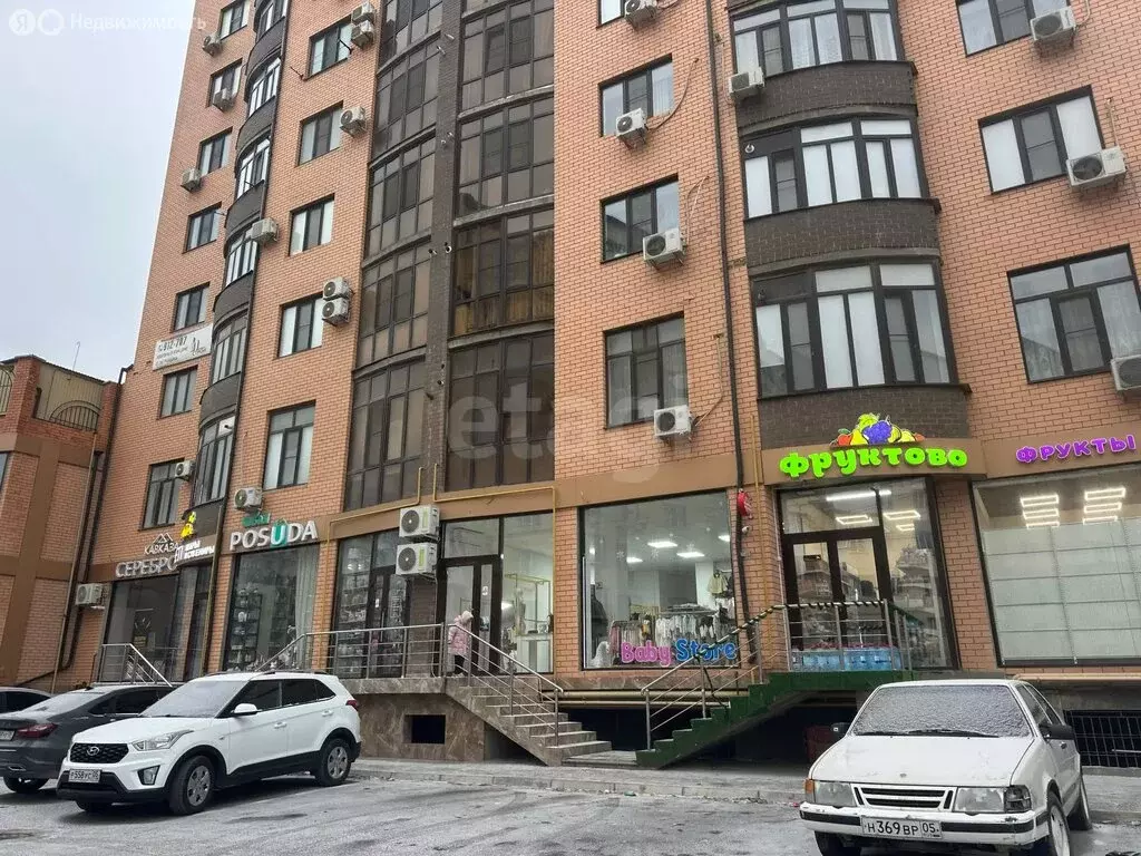 3-комнатная квартира: Каспийск, улица Магомедали Магомеджановa, 4 (108 ... - Фото 1