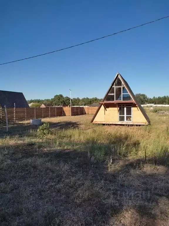 Дом в Волгоградская область, Среднеахтубинский район, Фрунзенское ... - Фото 1