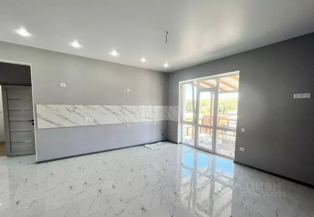 Дом в Крым, Симферопольский район, Добровское с/пос, с. Лозовое  (130 ... - Фото 2