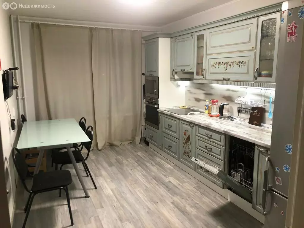 3-комнатная квартира: Санкт-Петербург, Юнтоловский проспект, 43к1 ... - Фото 0