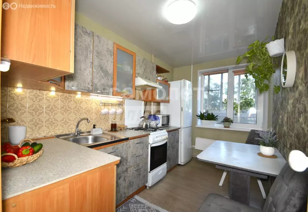 2-комнатная квартира: Екатеринбург, Латвийская улица, 37 (48 м) - Фото 1