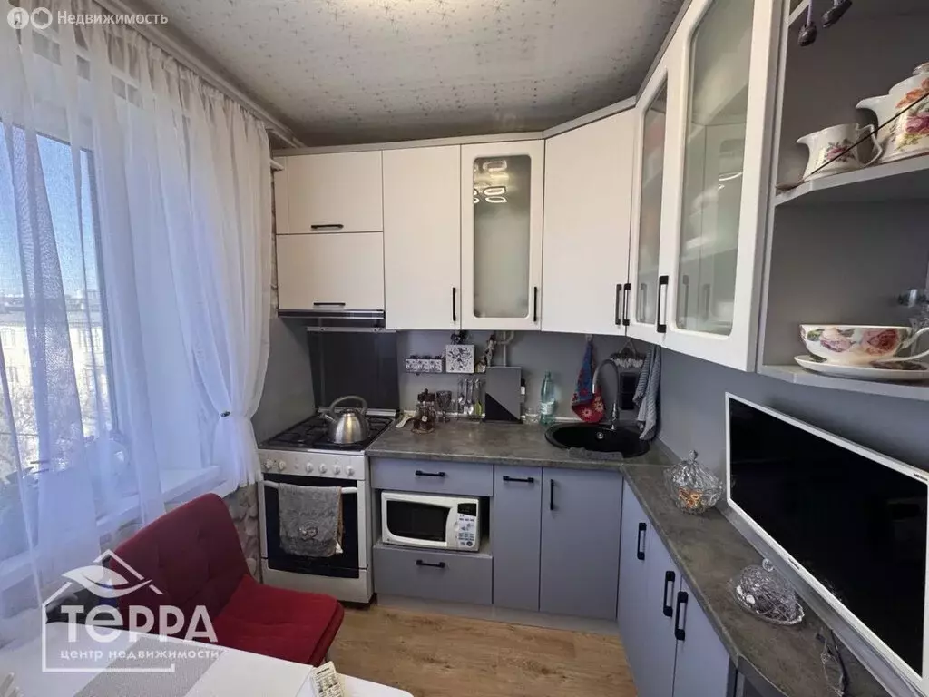 3-комнатная квартира: Евпатория, улица Фрунзе, 34 (56 м) - Фото 1