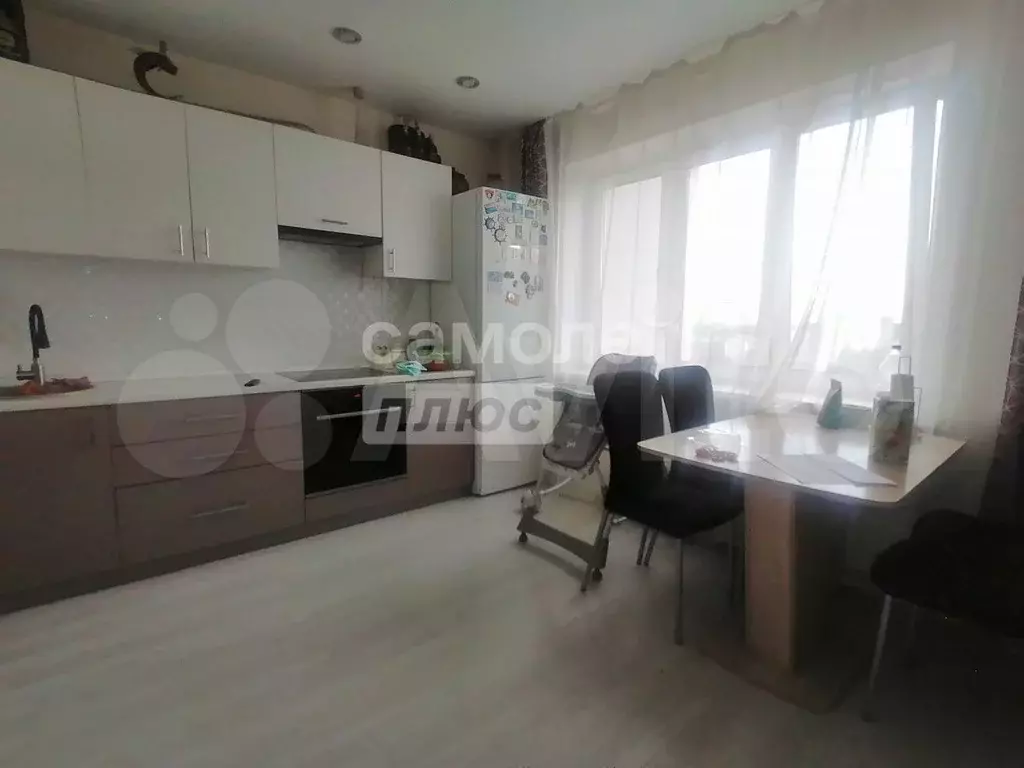 3-к. квартира, 80 м, 12/17 эт. - Фото 0