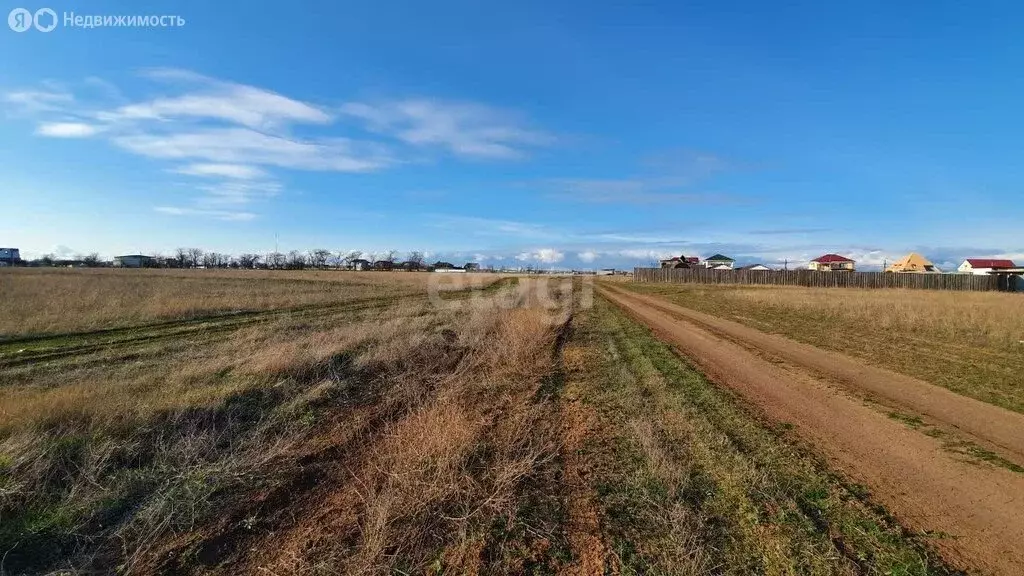 Участок в село Витино, Крымская улица (6 м) - Фото 0