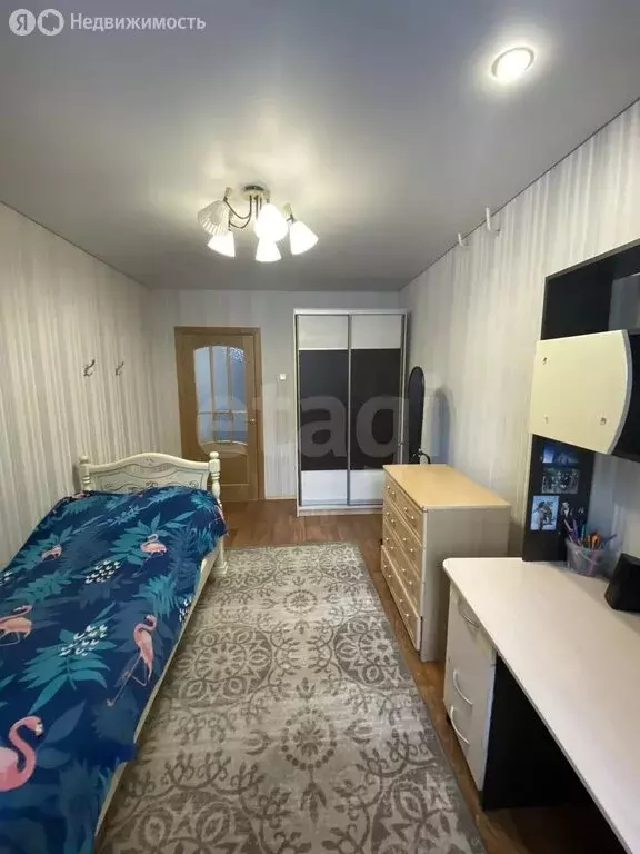 3-комнатная квартира: Миасс, улица Уральских Добровольцев, 13 (70 м) - Фото 1