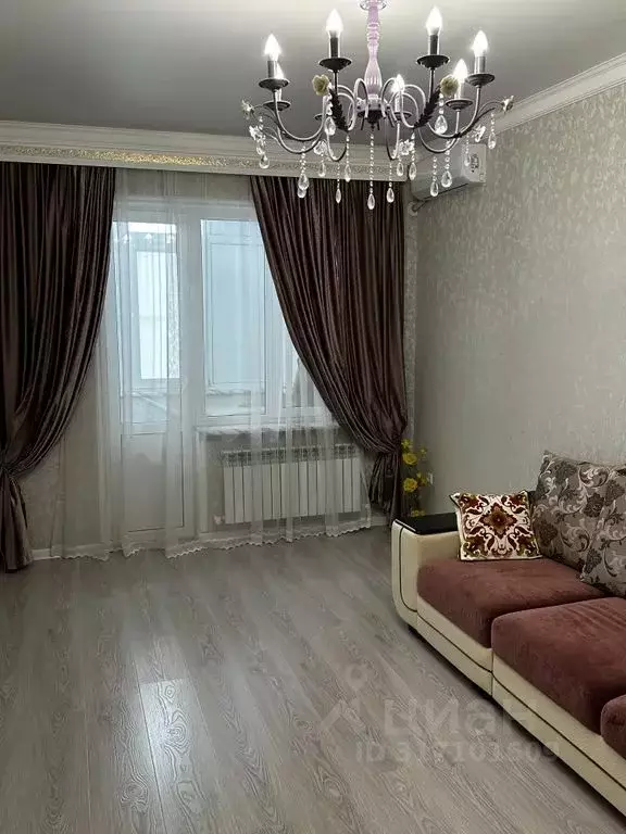 2-к кв. Дагестан, Каспийск ул. Каспийская, 8 (80.0 м) - Фото 0