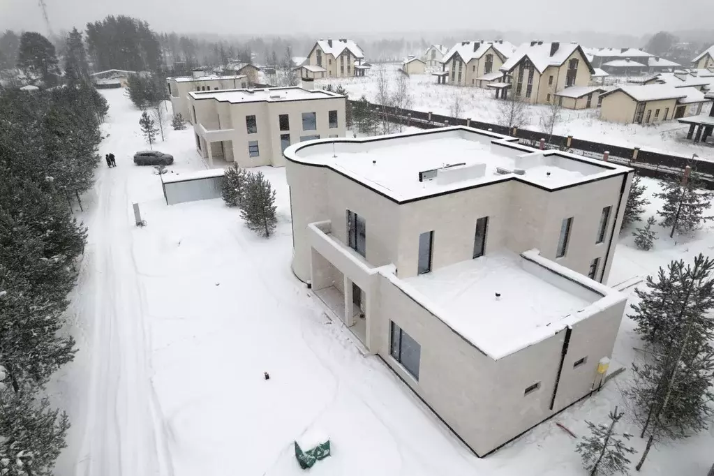 Дом в Ленинградская область, Выборгский район, Первомайское с/пос, ... - Фото 1