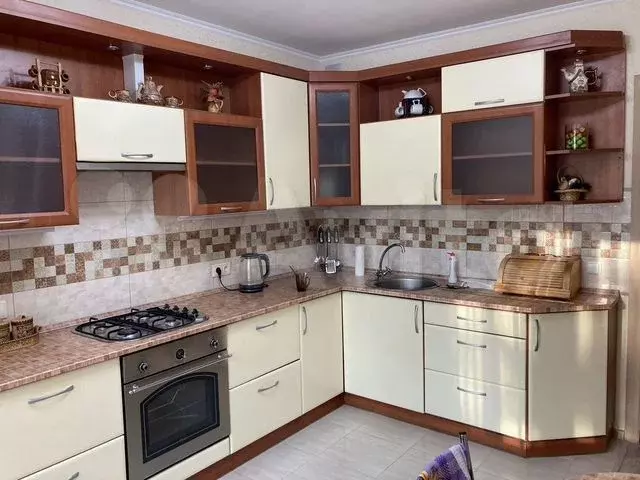 2-к. квартира, 60 м, 4/9 эт. - Фото 0