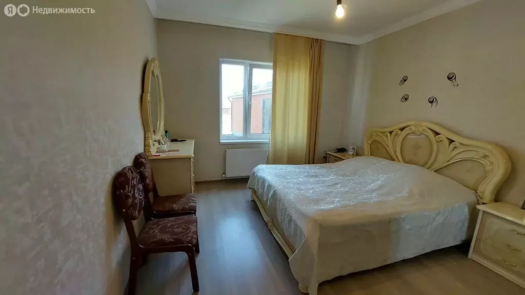 Дом в село Октябрьское, улица Победы, 50 (135 м) - Фото 1