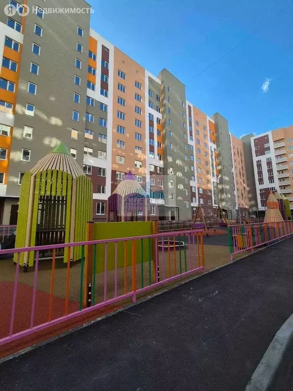 3-комнатная квартира: Саратов, Лунная улица, 30А (79.7 м) - Фото 1