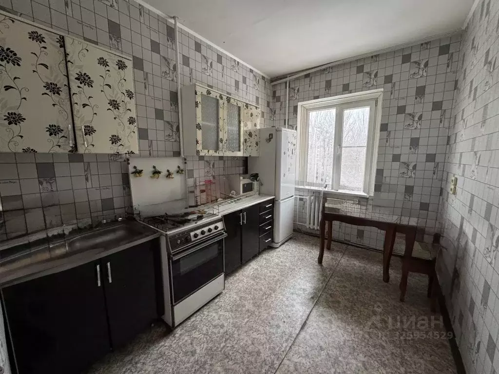 3-к кв. Астраханская область, Астрахань Энергетическая ул., 9 (70.0 м) - Фото 0