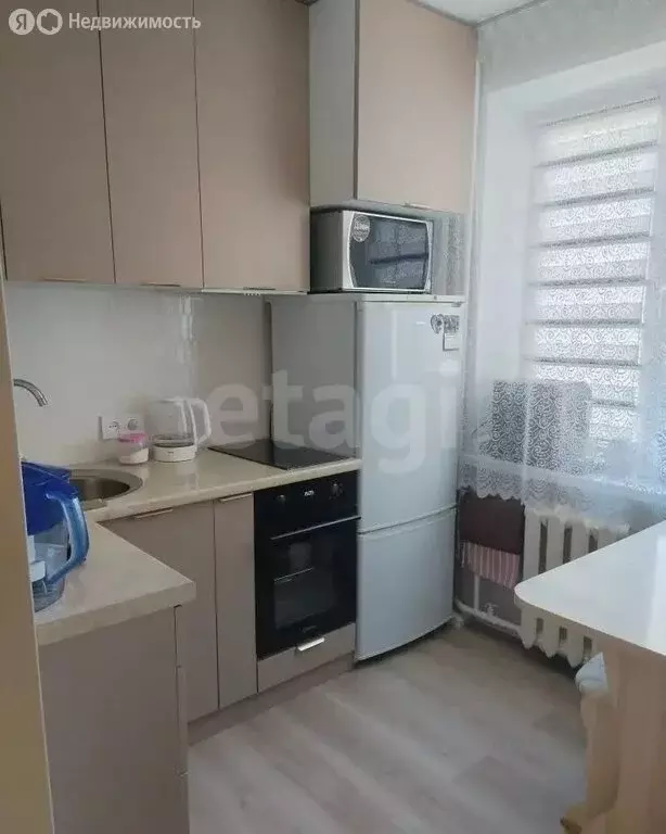 3-комнатная квартира: Сосновоборск, улица Труда, 19 (48.7 м) - Фото 1
