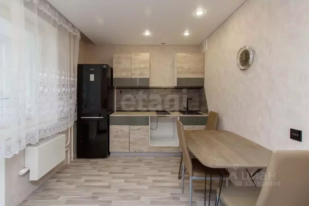 1-к кв. Тюменская область, Тюмень ул. Федюнинского, 56к2 (40.9 м) - Фото 1