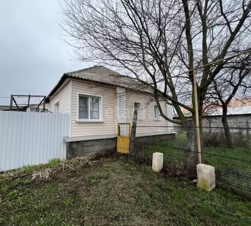 Дом в Белгородская область, Старооскольский городской округ, с. ... - Фото 1