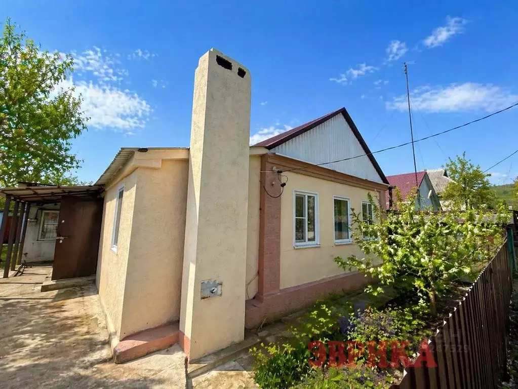 Дом в Краснодарский край, Крымск ул. Добролюбова, 19 (48 м) - Фото 1