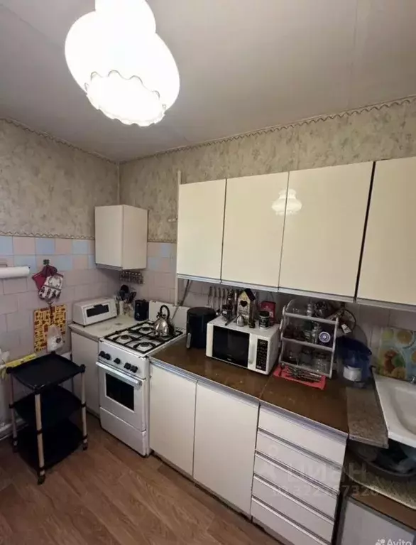 3-к кв. Саратовская область, Энгельс ул. Колотилова, 32а (61.4 м) - Фото 0