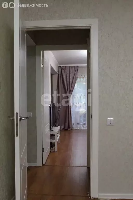 2-комнатная квартира: Омск, 3-й микрорайон, улица Путилова, 3А (48.3 ... - Фото 2