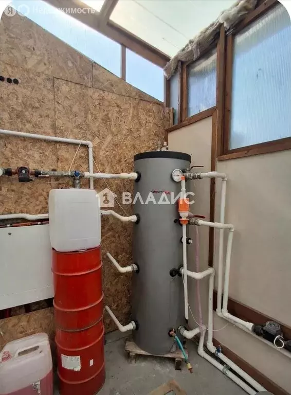 Дом в Уссурийск, улица Евгения Боровских, 6 (164.6 м) - Фото 1