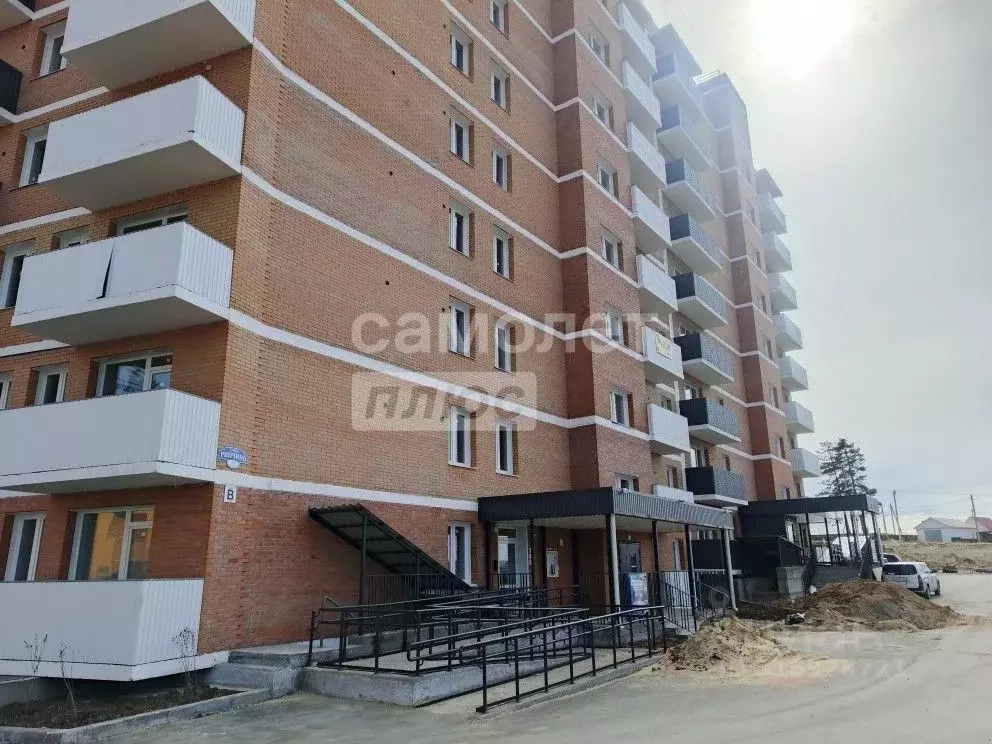 Студия Бурятия, Улан-Удэ 102-й мкр, ул. Ринчино, 39к1 (25.27 м) - Фото 1