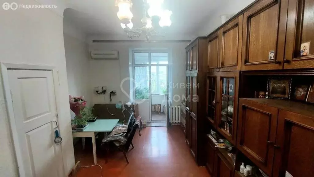 3-комнатная квартира: Волгоград, Ополченская улица, 41 (70 м) - Фото 1