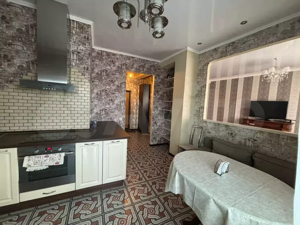 1-к. квартира, 42 м, 5/16 эт. - Фото 0