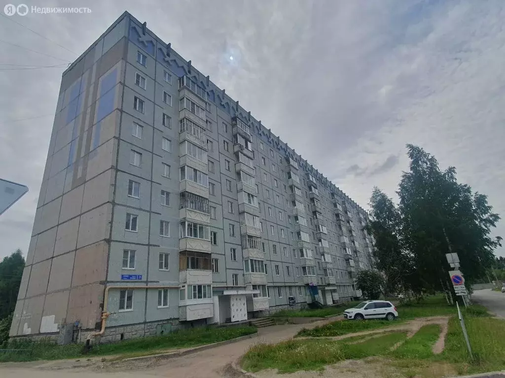 3-комнатная квартира: Сыктывкар, улица Славы, 31 (67 м) - Фото 1