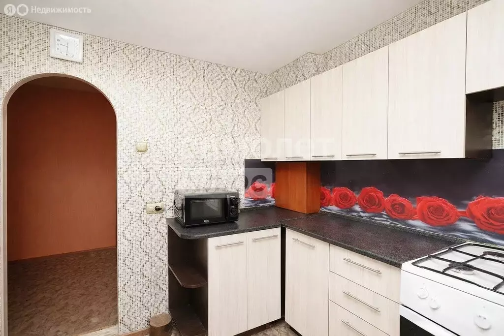 3-комнатная квартира: Верхний Уфалей, улица Чекасина, 4 (65.6 м) - Фото 1