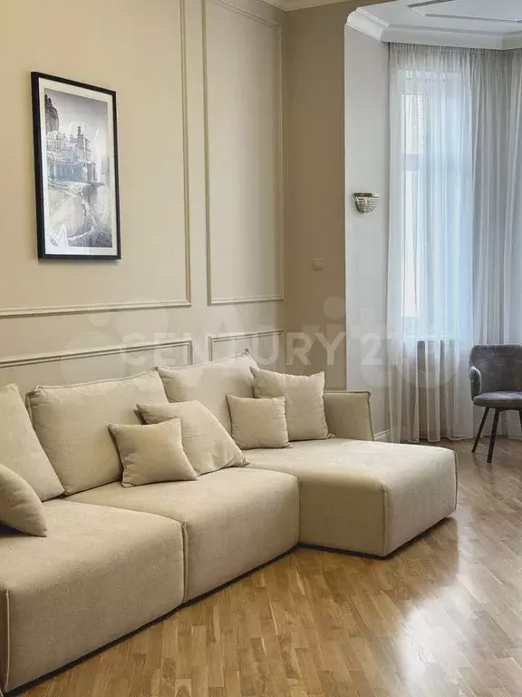 3-к. квартира, 135 м, 4/8 эт. - Фото 0